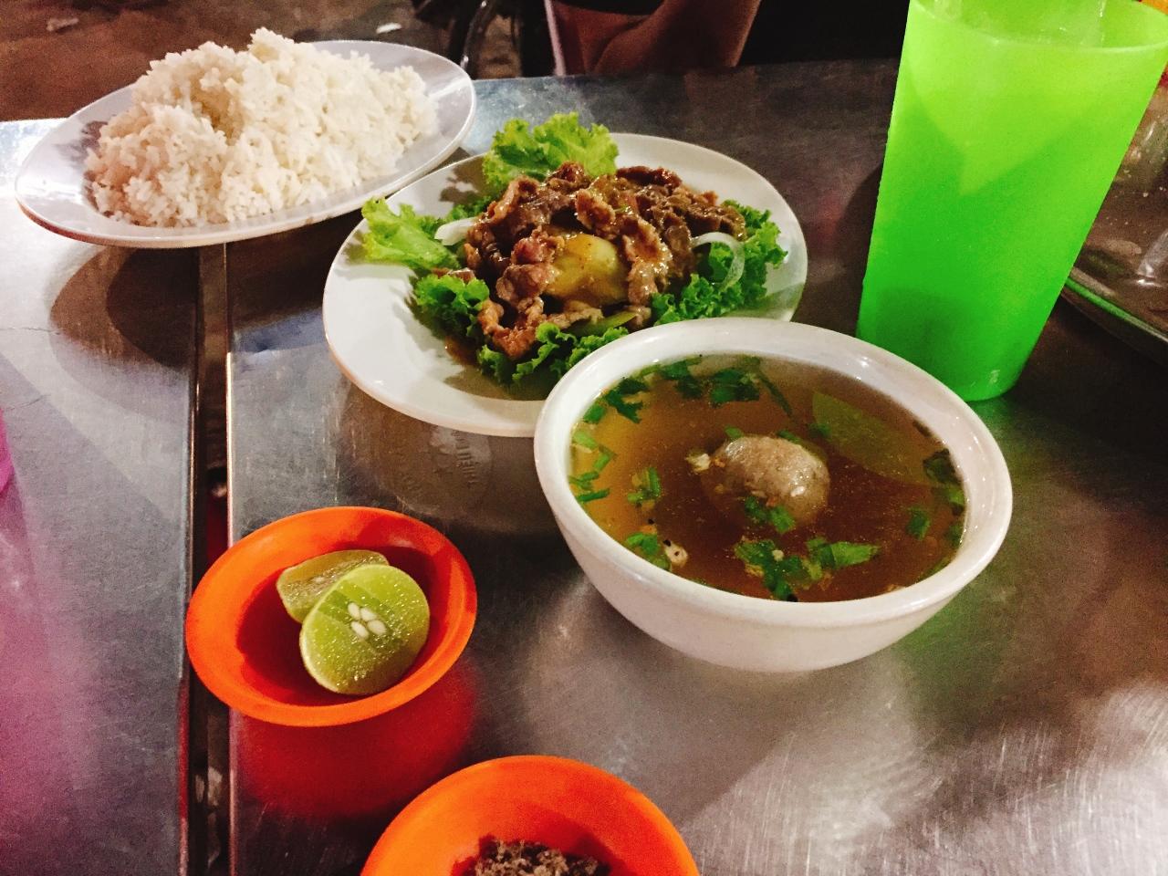 カンボジア料理 ＂ルックラック"