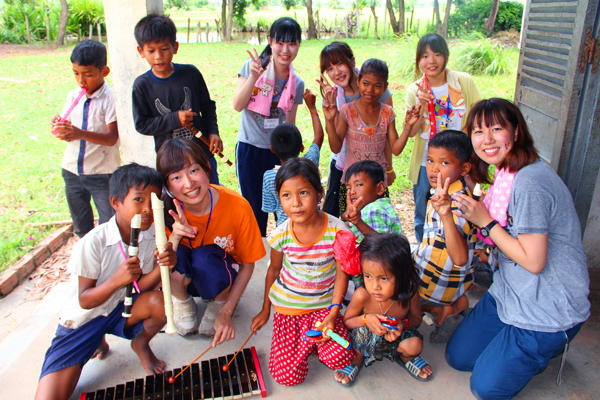 カンボジア　シェムリアップ音楽を教える活動