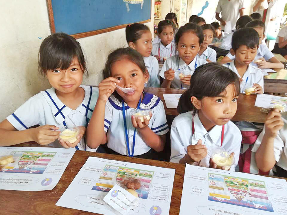 カンボジア 子どもの栄養改善に取り組むインターンシップ