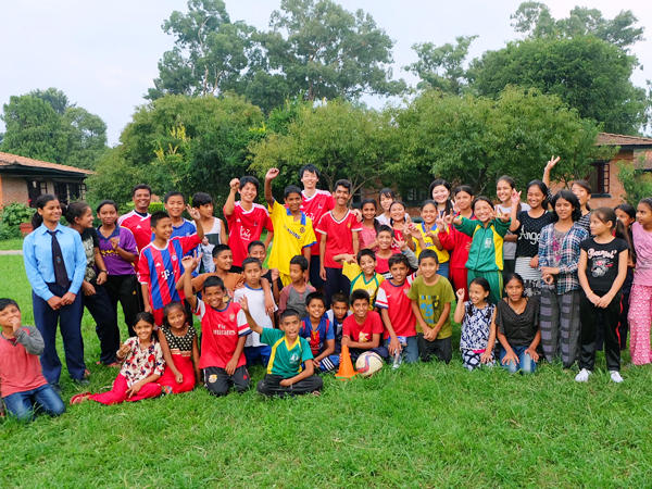 FOOTRAVELネパール　サッカー交流と山村ホームステイ６日間